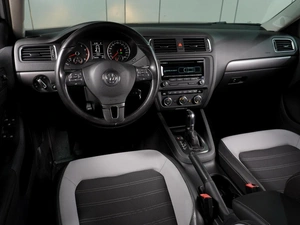 Седан Volkswagen Jetta 2012 года, 1069000 рублей, Воронеж
