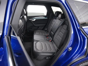 Внедорожник Volkswagen Touareg 2023 года, 8149077 рублей, Москва