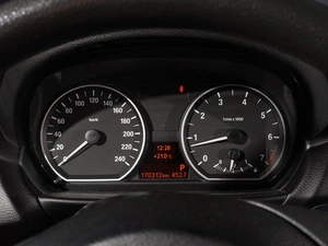 Хетчбэк BMW 1 серия 2010 года, 999999 рублей, Тверь