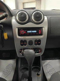 Хетчбэк Renault Sandero 2011 года, 697000 рублей, Солонцы
