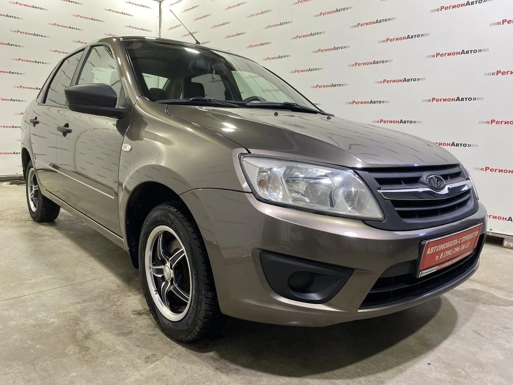 Седан ВАЗ (LADA) Granta 2018 года, 685000 рублей, Красноярск