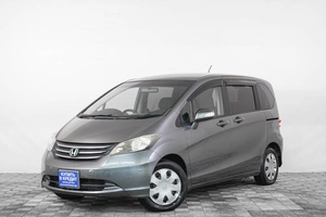 Минивэн Honda Freed 2011 года, 1009000 рублей, Кемерово