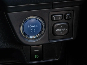 Универсал Toyota Corolla Fielder 2014 года, 1295000 рублей, Краснодар