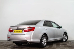 Седан Toyota Camry 2012 года, 1829000 рублей, Сургут