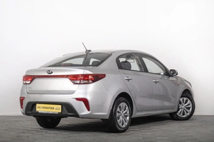 Седан Kia Rio 2017 года, 1399000 рублей, Томск