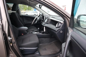 Внедорожник Toyota RAV4 2017 года, 2220000 рублей, Брянск