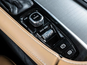 Внедорожник Volvo XC90 2015 года, 3099000 рублей, Волгоград