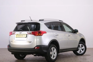 Внедорожник Toyota RAV4 2014 года, 2599000 рублей, Омск