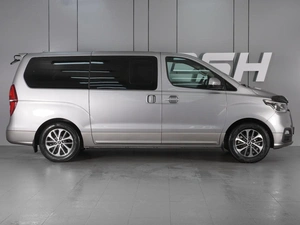 Минивэн Hyundai Grand Starex 2020 года, 4259000 рублей, Красный Пахарь