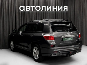 Внедорожник Toyota Highlander 2011 года, 2050000 рублей, Красноярск