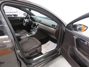 Седан Volkswagen Passat 2014 года, 1380000 рублей, Калуга