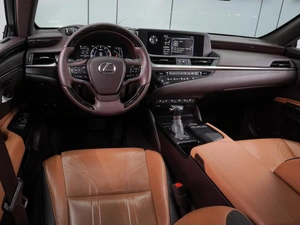 Седан Lexus ES 2018 года, 3449000 рублей, Воронеж