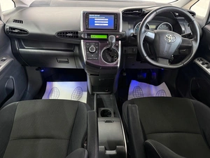 Минивэн Toyota Wish 2010 года, 1179000 рублей, Красноярск