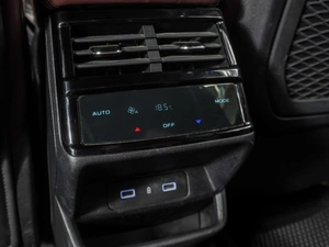 Внедорожник Geely Monjaro 2024 года, 3369000 рублей, Воронеж