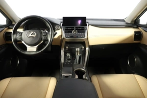 Внедорожник Lexus NX 2019 года, 3299000 рублей, Новосибирск