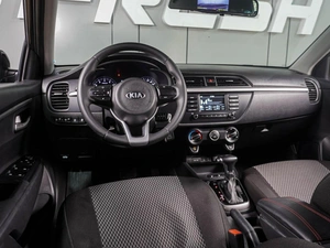 Хетчбэк Kia Rio X-Line 2018 года, 1290000 рублей, Воронеж