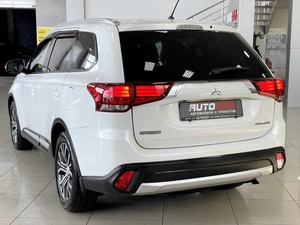 Внедорожник Mitsubishi Outlander 2015 года, 1787000 рублей, Солонцы