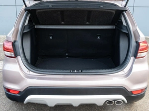 Хетчбэк Kia Rio X-Line 2018 года, 1690000 рублей, Краснодар