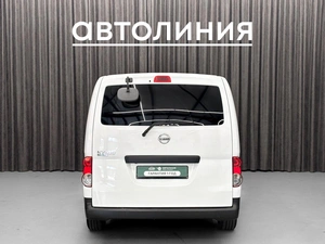 Минивэн Nissan NV200 2009 года, 970000 рублей, Красноярск