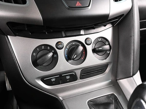 Хетчбэк Ford Focus 2012 года, 865000 рублей, Ростов-на-Дону