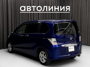 Минивэн Honda Freed 2013 года, 1090000 рублей, Красноярск