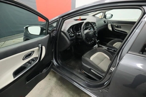 Хэтчбек Kia Ceed 2013 года, 1250000 рублей, Курск