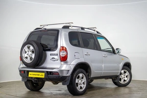 Внедорожник Chevrolet Niva 2010 года, 479000 рублей, Оренбург