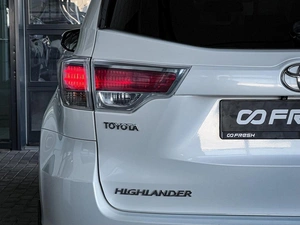 Внедорожник Toyota Highlander 2014 года, 2690000 рублей, Уфа