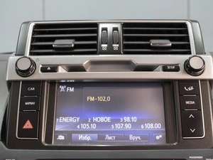 Внедорожник Toyota Land Cruiser Prado 2014 года, 2940000 рублей, Омск