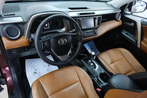 Внедорожник Toyota RAV4 2018 года, 2619000 рублей, Омск