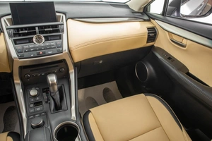 Внедорожник Lexus NX 2015 года, 2689000 рублей, Барнаул