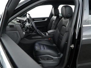 Внедорожник Porsche Cayenne 2024 года, 15497077 рублей, Москва