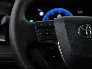 Седан Toyota Camry 2025 года, 4198999 рублей, Москва