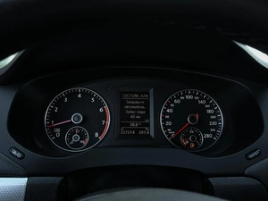 Седан Volkswagen Jetta 2013 года, 999000 рублей, Волгоград