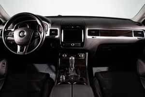 Внедорожник Volkswagen Touareg 2011 года, 1749000 рублей, Сургут