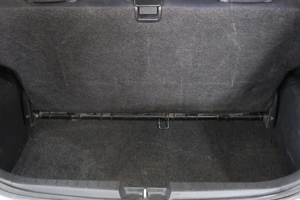 Хетчбэк Toyota Vitz 2005 года, 549000 рублей, Омск