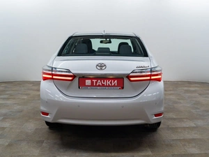 Седан Toyota Corolla 2017 года, 1900000 рублей, Красноярск