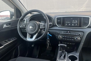 Внедорожник Kia Sportage 2018 года, 2025000 рублей, Солонцы