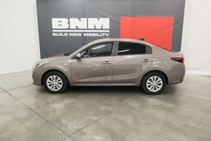 Седан Kia Rio 2019 года, 1550000 рублей, Курск