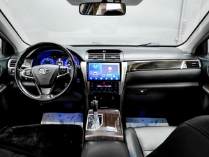 Седан Toyota Camry 2017 года, 1599000 рублей, Красноярск