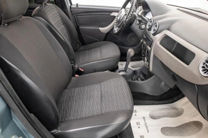 Седан Renault Logan 2011 года, 589000 рублей, Барнаул