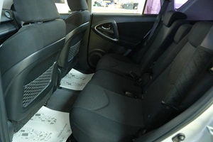 Внедорожник Toyota RAV4 2011 года, 1489000 рублей, Омск