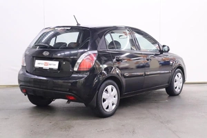 Хэтчбек Kia Rio 2010 года, 570000 рублей, Брянск