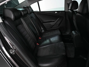 Седан Volkswagen Passat 2010 года, 899900 рублей, Ростов-на-Дону