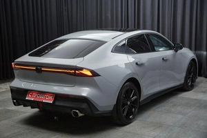 Лифтбек Changan UNI-V 2023 года, 2350000 рублей, Красноярск
