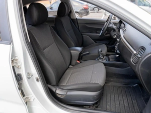 Седан Kia Rio 2017 года, 1179000 рублей, Саратов