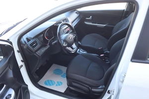 Хэтчбек Kia Rio 2014 года, 1000000 рублей, Мирное
