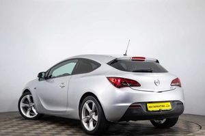 Хетчбэк Opel Astra GTC 2012 года, 779000 рублей, Пермь