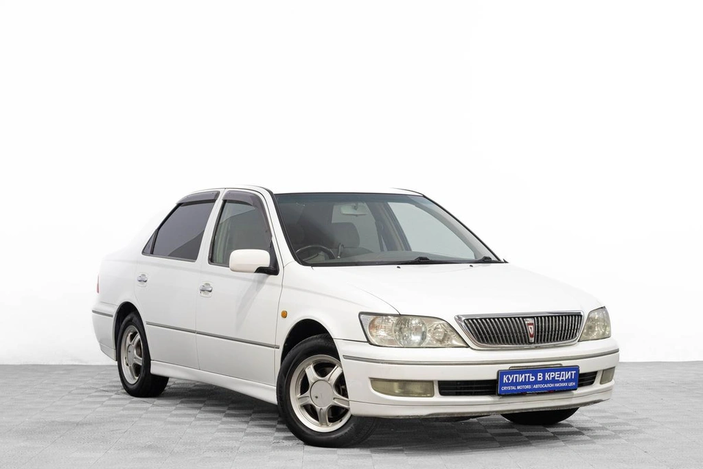 Седан Toyota Vista 2000 года, 569000 рублей, Барнаул