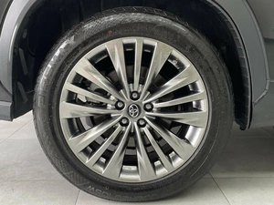 Внедорожник Toyota Highlander 2021 года, 6240000 рублей, Красноярск